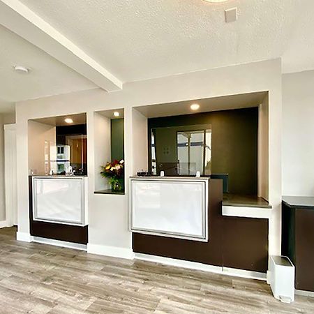 Travelodge Inn & Suites By Wyndham Missoula University Park Esterno foto