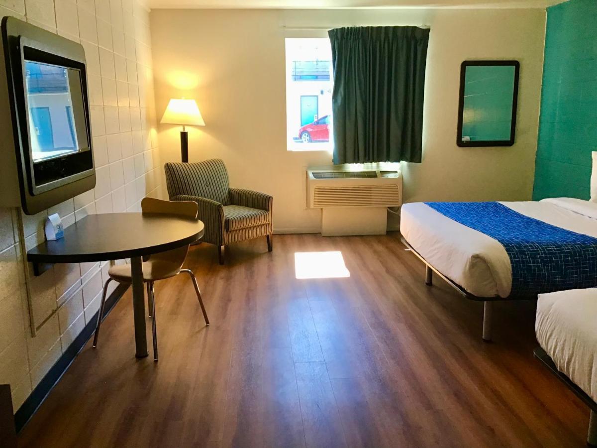 Travelodge Inn & Suites By Wyndham Missoula University Park Esterno foto